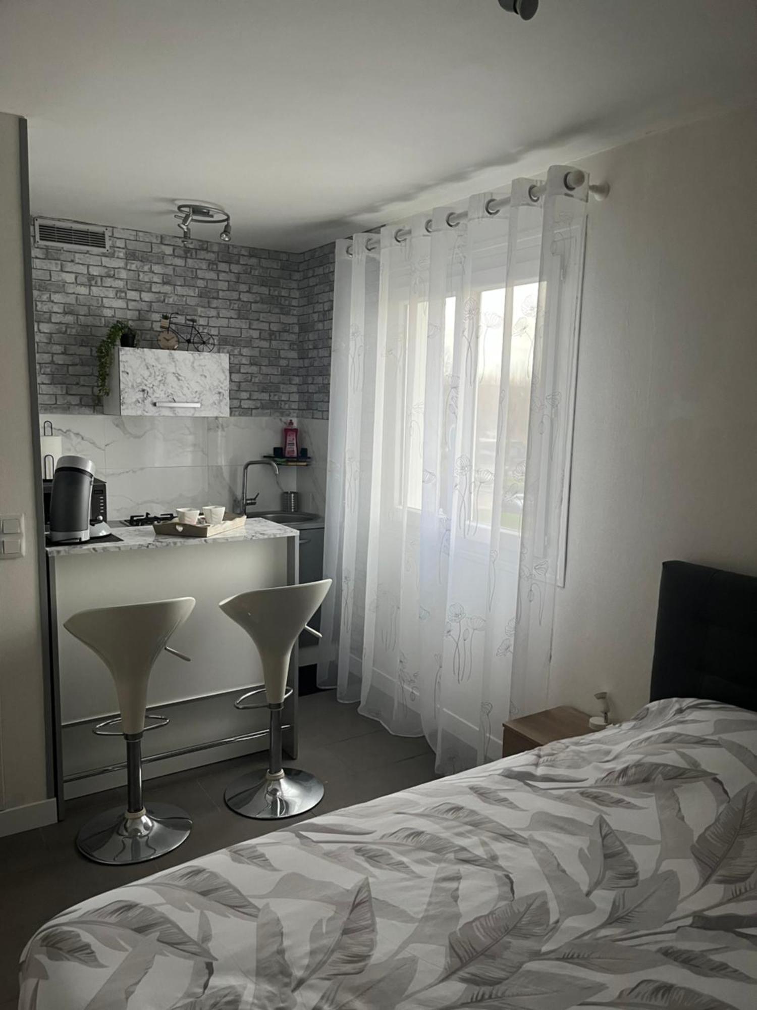 Appartement Residence Theatre Sens Luaran gambar